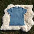 T-Shirt Design "montaña siete colores" Blau