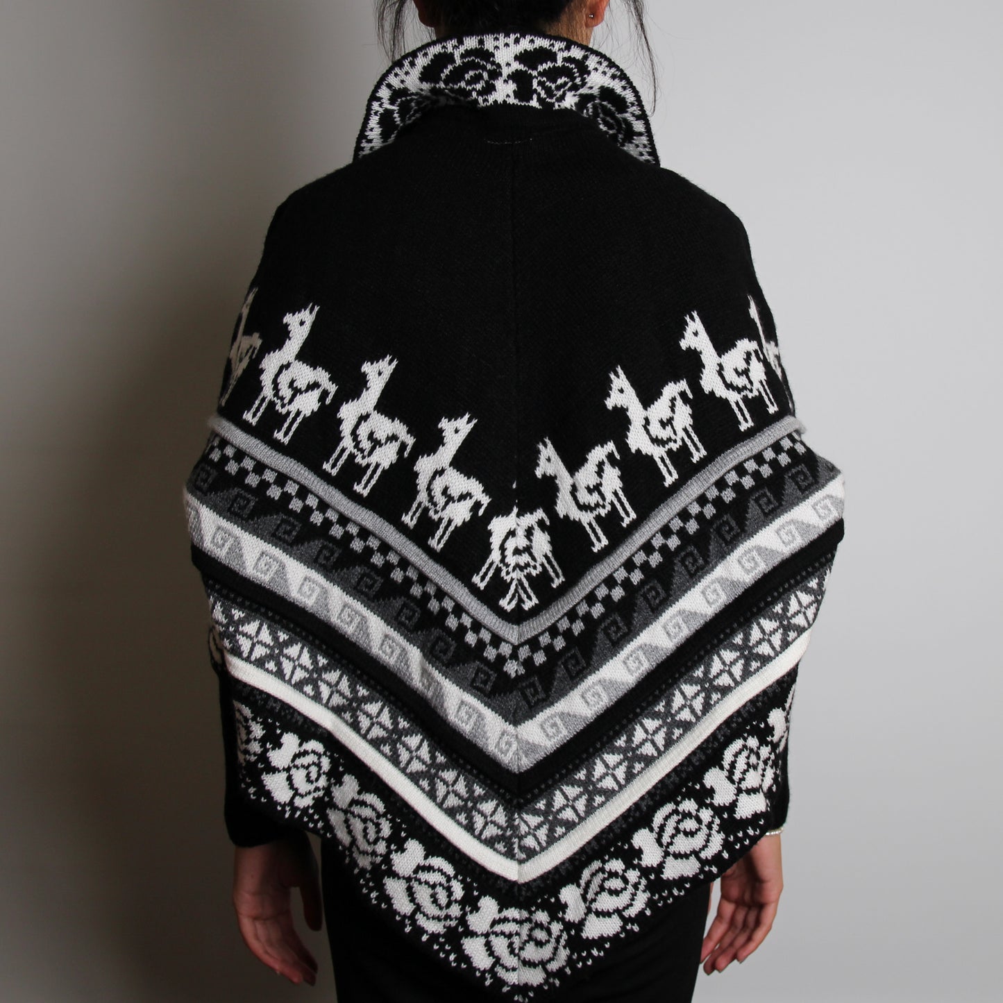 PONCHO Cape Schwarz (exklusiv)